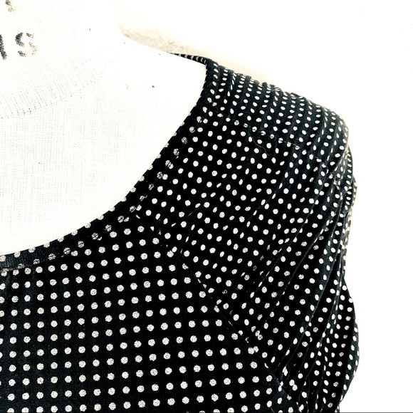 T04 Tommy Hilfiger Black Gold Gathered Short Sleeve Shirt - Picture 4 of 16